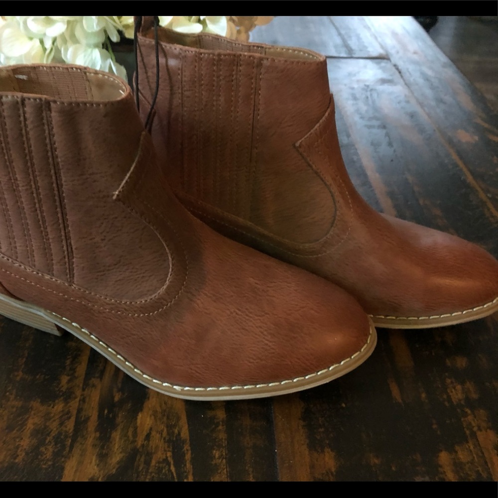 Women’s booties